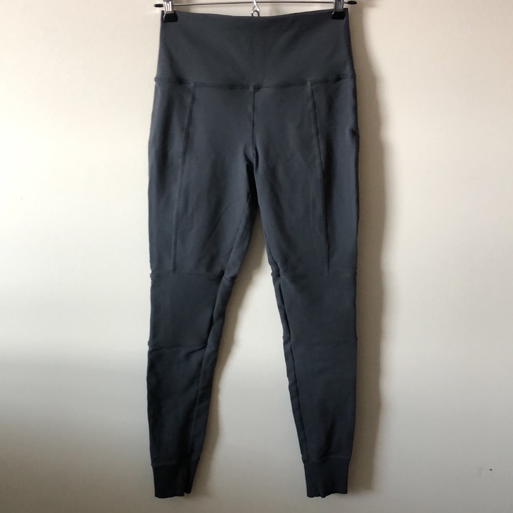 ALO YOGA | High Waist Avenue Legging